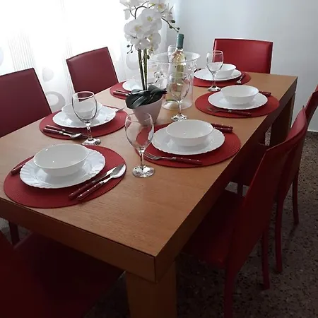Apartment Centre *